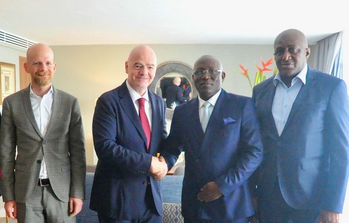 Abidjan: Gianni Infantino et Bouba Sampil discutent des projets pour le football guinéen