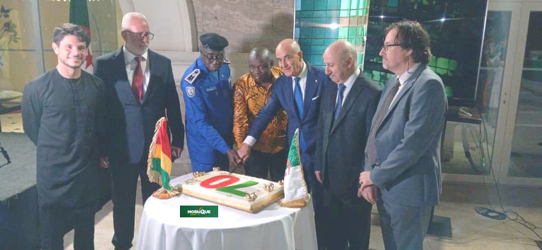 Conakry: L’ambassadeur de l’Algérie commémore le 70ème anniversaire de la fête du 1er novembre 1954